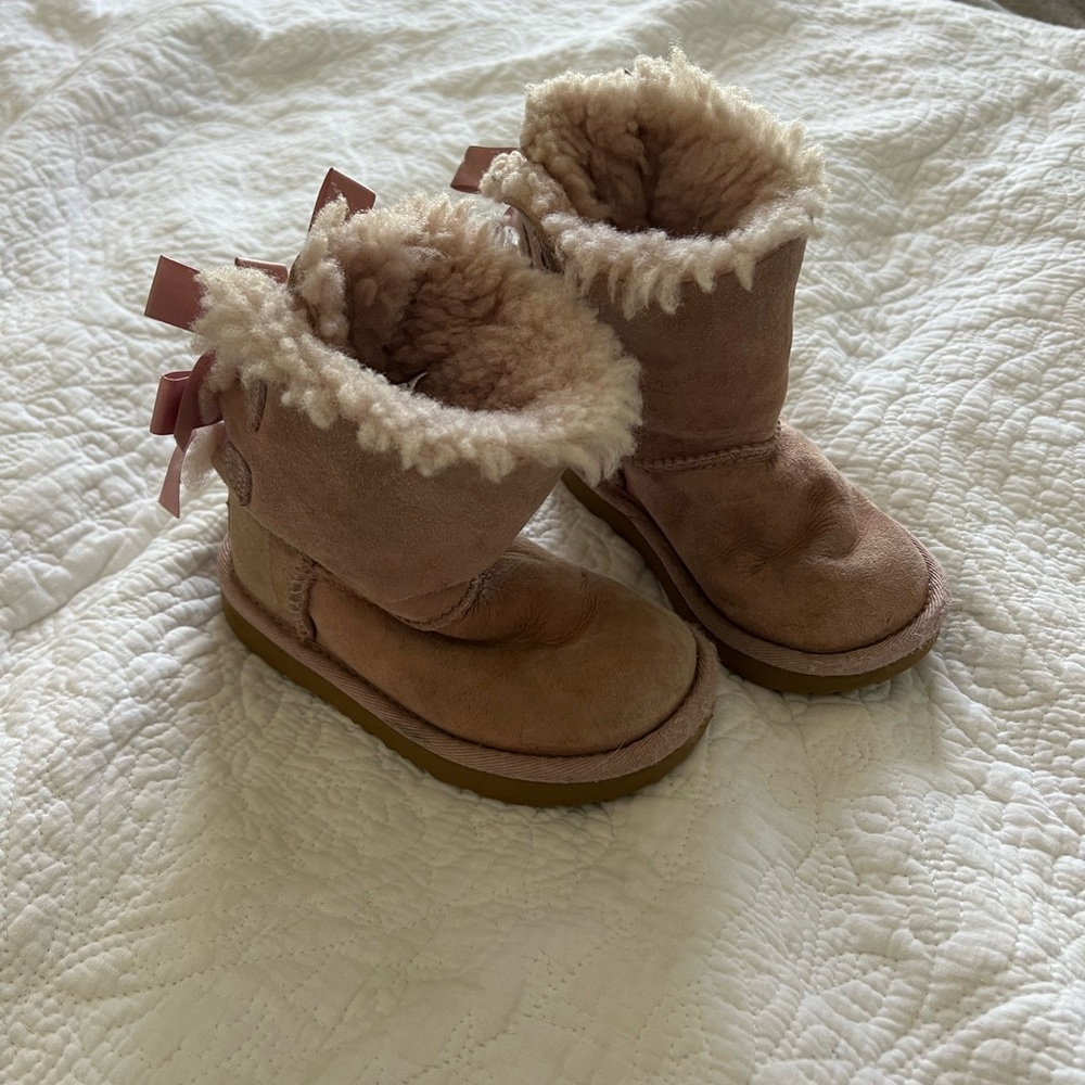 UGG Bailey Bow Toddler Girl Boots